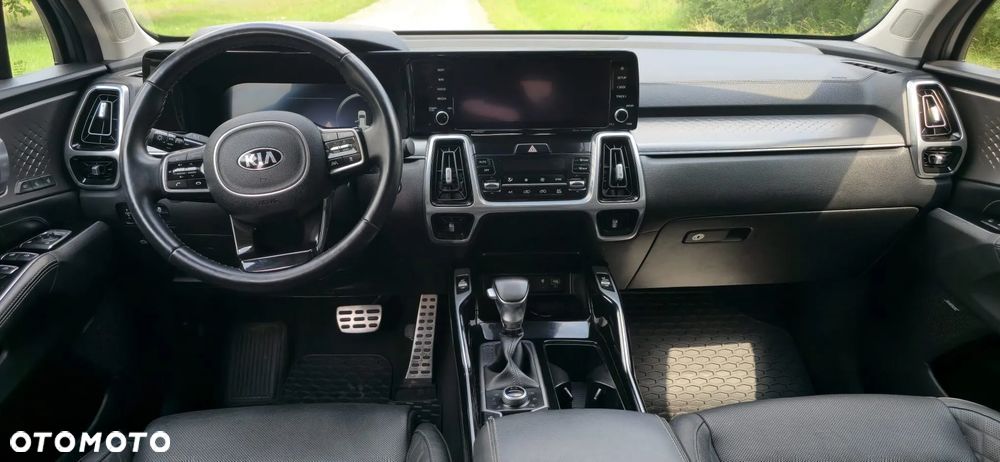 Kia Sorento - 28