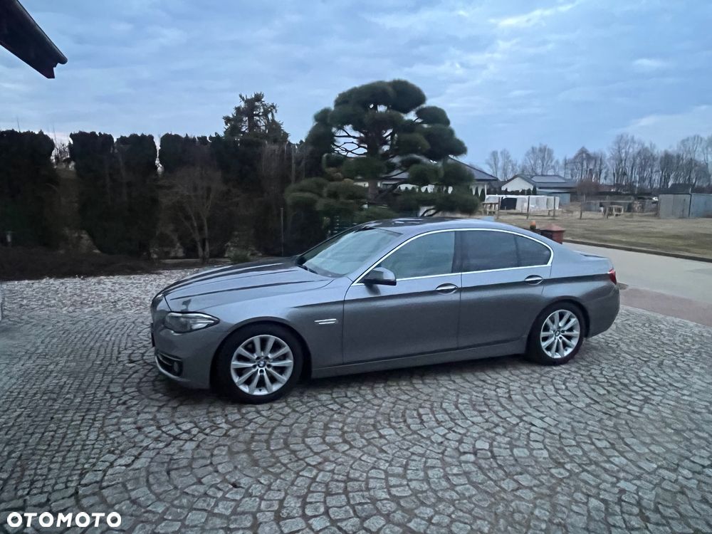BMW Seria 5 520d xDrive - 22