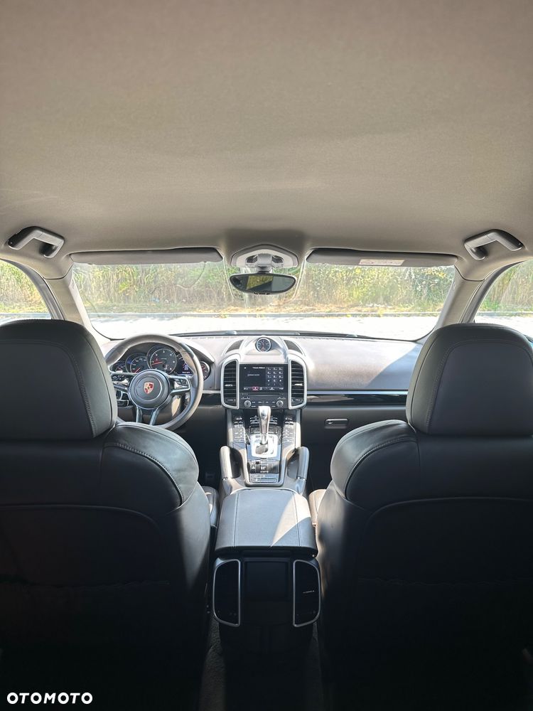 Porsche Cayenne Diesel Platinum Edition - 15