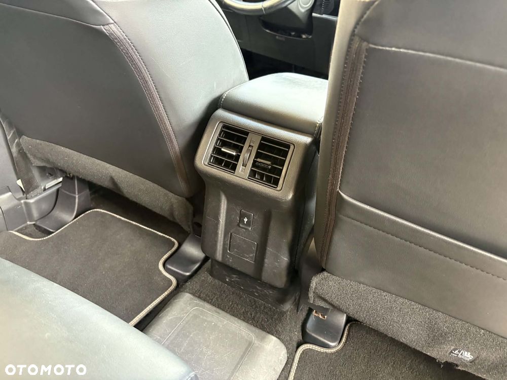 Mitsubishi Outlander - 20