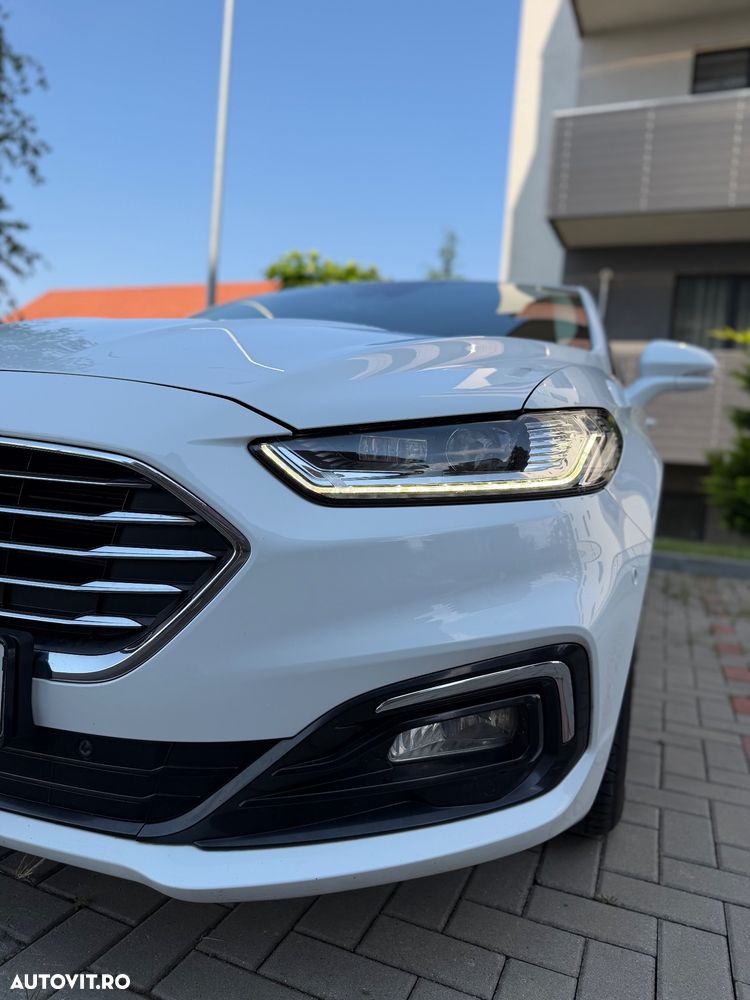 Ford Mondeo 2.0 HEV Titanium - 10