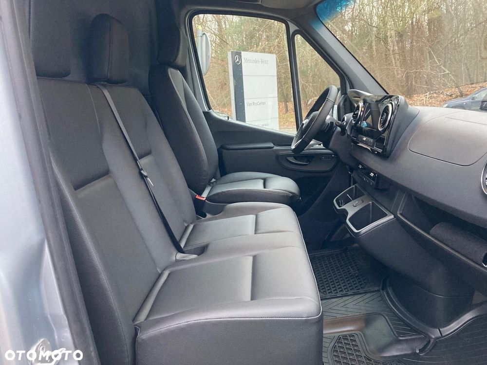 Mercedes-Benz Sprinter Sprinter - 20