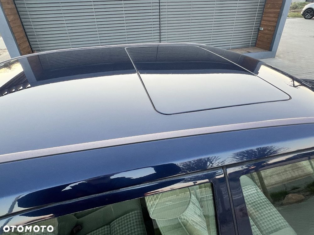 Mercedes-Benz Klasa E 260 - 31