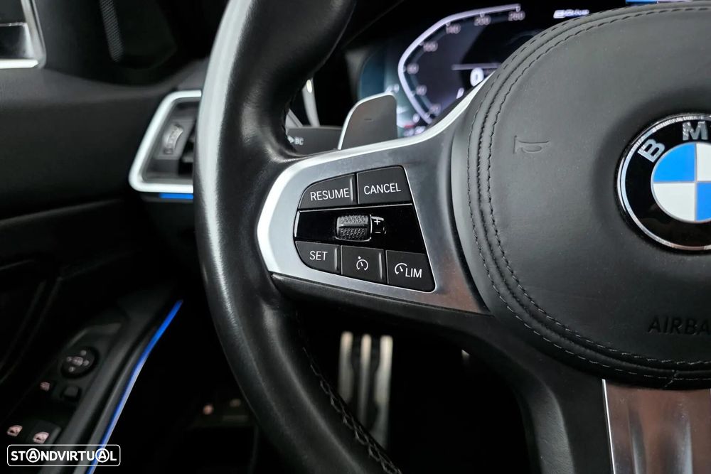 BMW 320 e Pack M Auto - 26