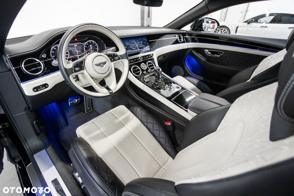 Bentley Continental GT Standard - 21