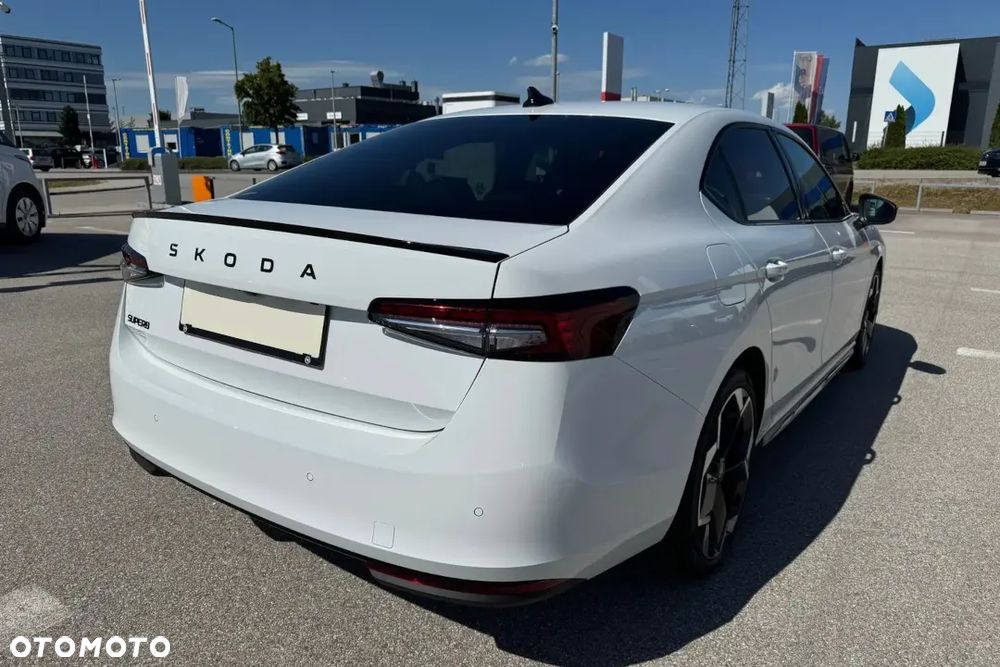 Skoda Superb 1.5 TSI L&K DSG - 7