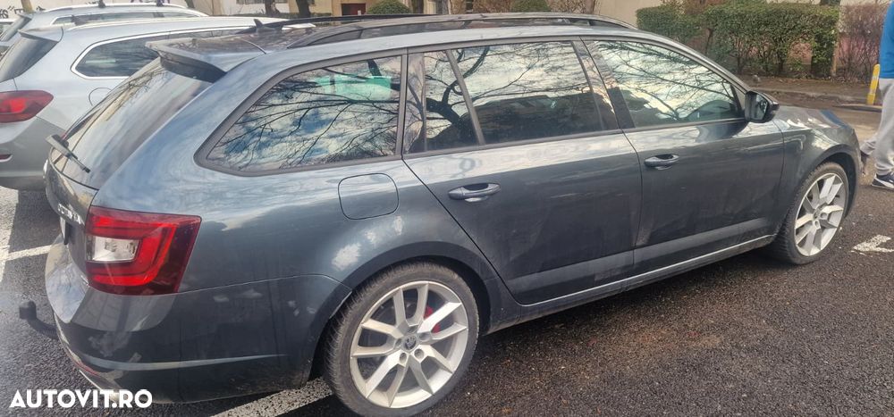Skoda Octavia 2.0 TDI DSG RS - 6