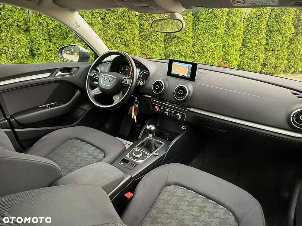 Audi A3 Sportback 1.6 TDI design - 3