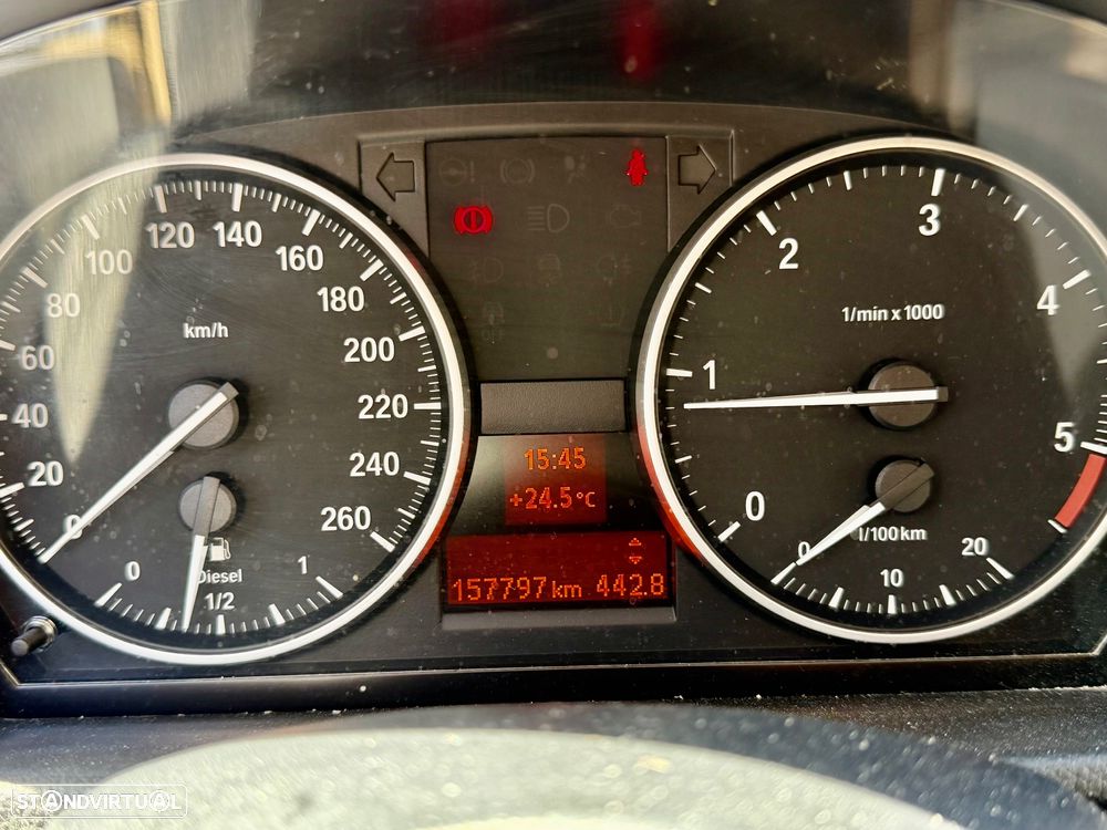 BMW 320 d EfficientDynamics Navigation - 16