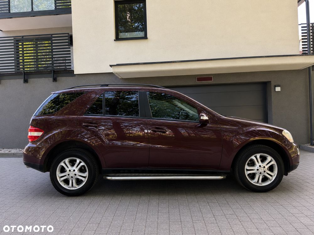 Mercedes-Benz ML 350 4Matic 7G-TRONIC Edition 10 - 12