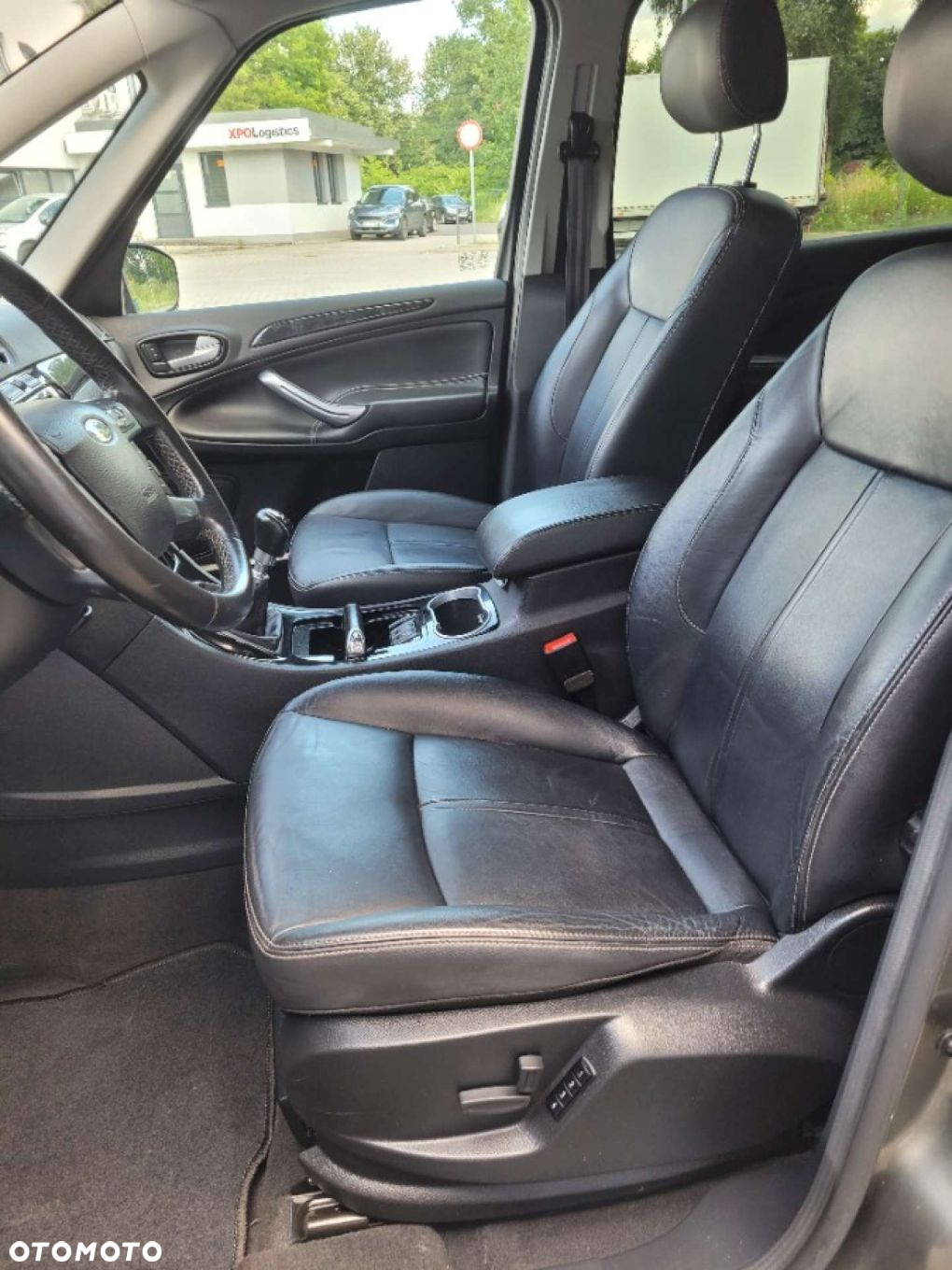 Ford Galaxy - 13