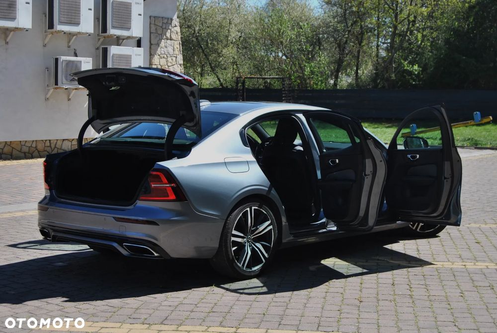 Volvo S60 T6 AWD Geartronic RDesign - 26