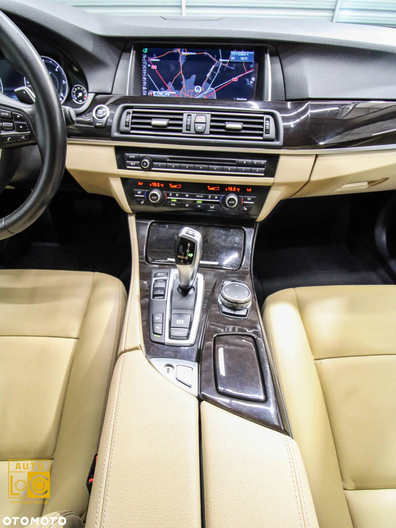 BMW Seria 5 520d xDrive Luxury Line - 17