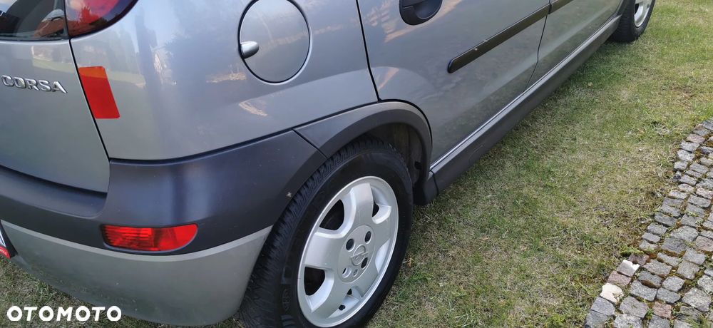 Opel Corsa 1.2 16V Enjoy - 22