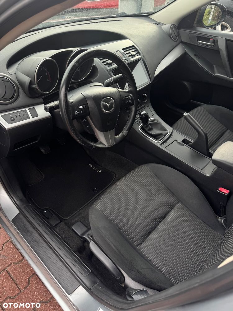 Mazda 3 - 9