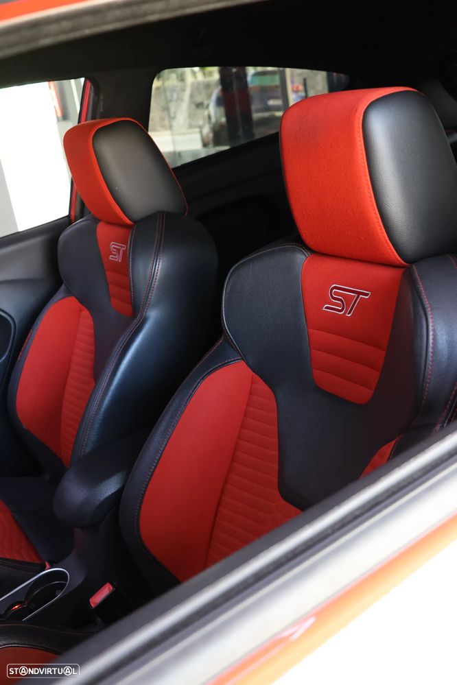 Ford Fiesta 1.6 T ST - 7