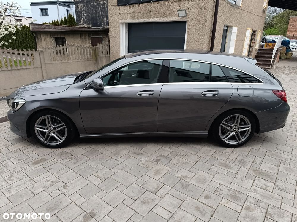 Mercedes-Benz CLA 200 7G-DCT UrbanStyle Edition - 3