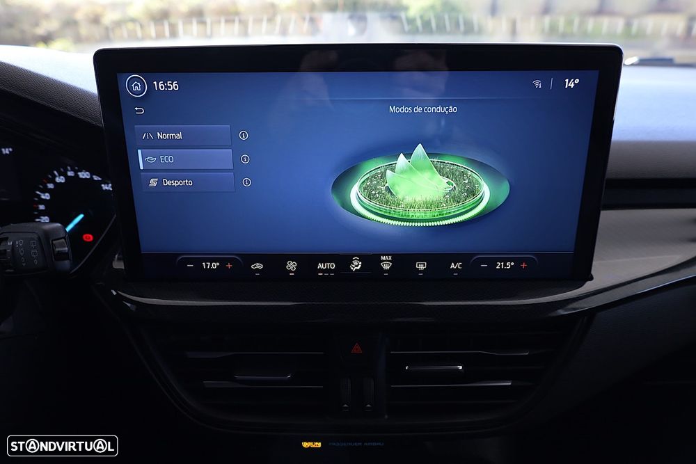 Ford Focus SW 1.0 EcoBoost MHEV ST-Line X - 30