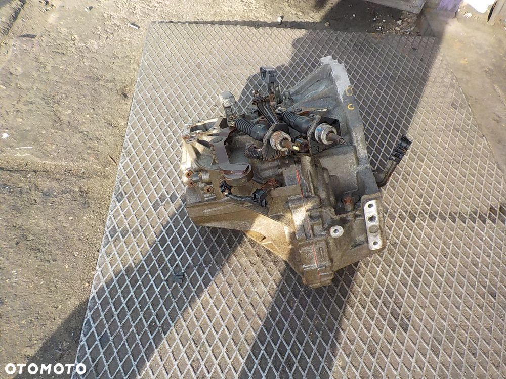 TOYOTA YARIS II 1.3 VVT-I SKRZYNIA BIEGÓW 31115-0D090 - 5