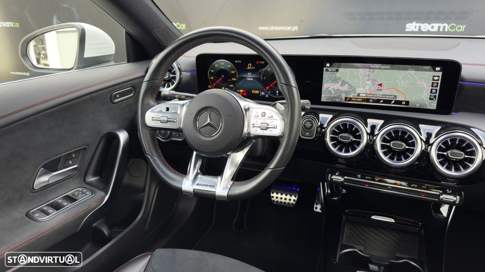 Mercedes-Benz CLA 200 d Shooting Brake AMG Line Aut. - 16
