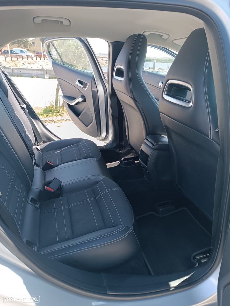 Mercedes-Benz GLA 180 d Aut. - 5