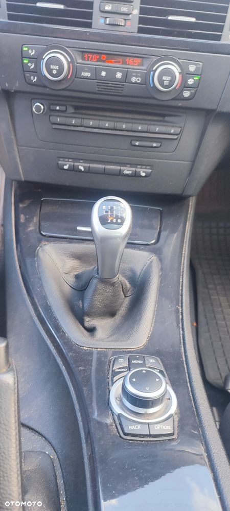 BMW Seria 3 318i - 21
