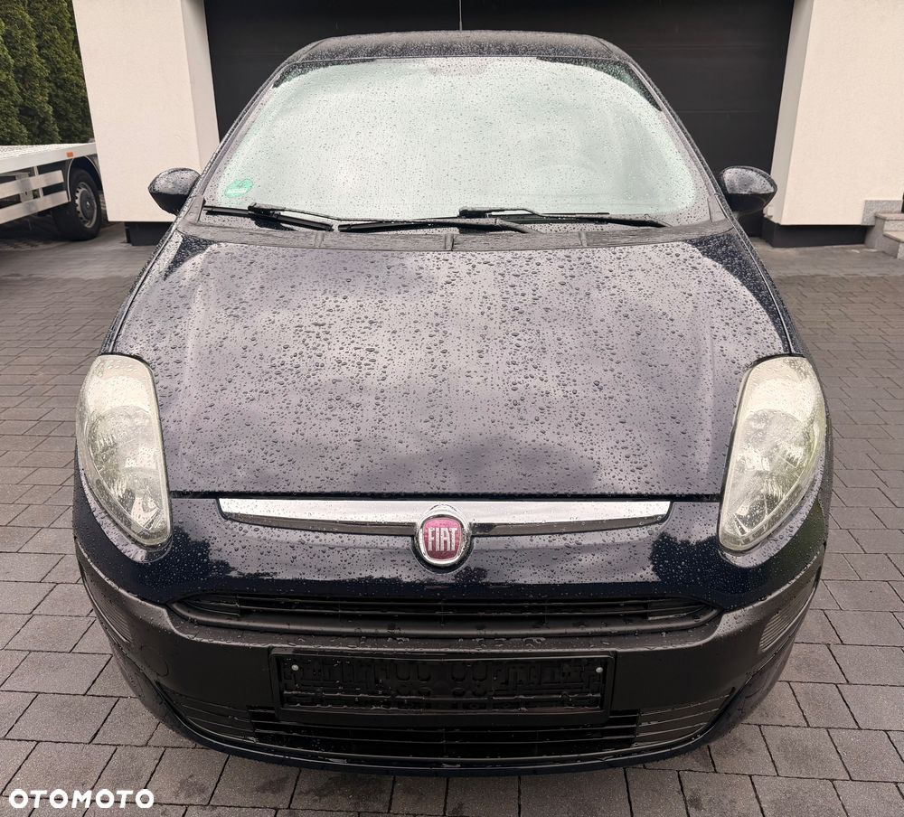 Fiat Punto 1.4 Young - 2