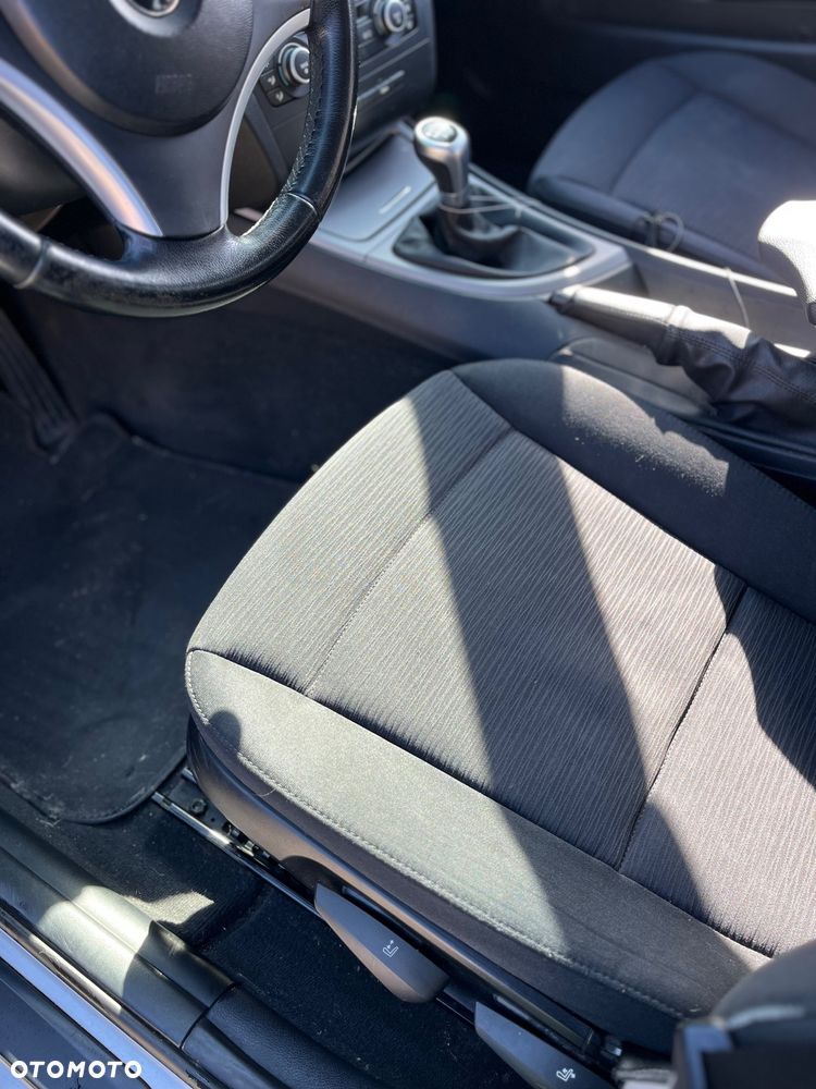 BMW Seria 1 118d DPF - 10