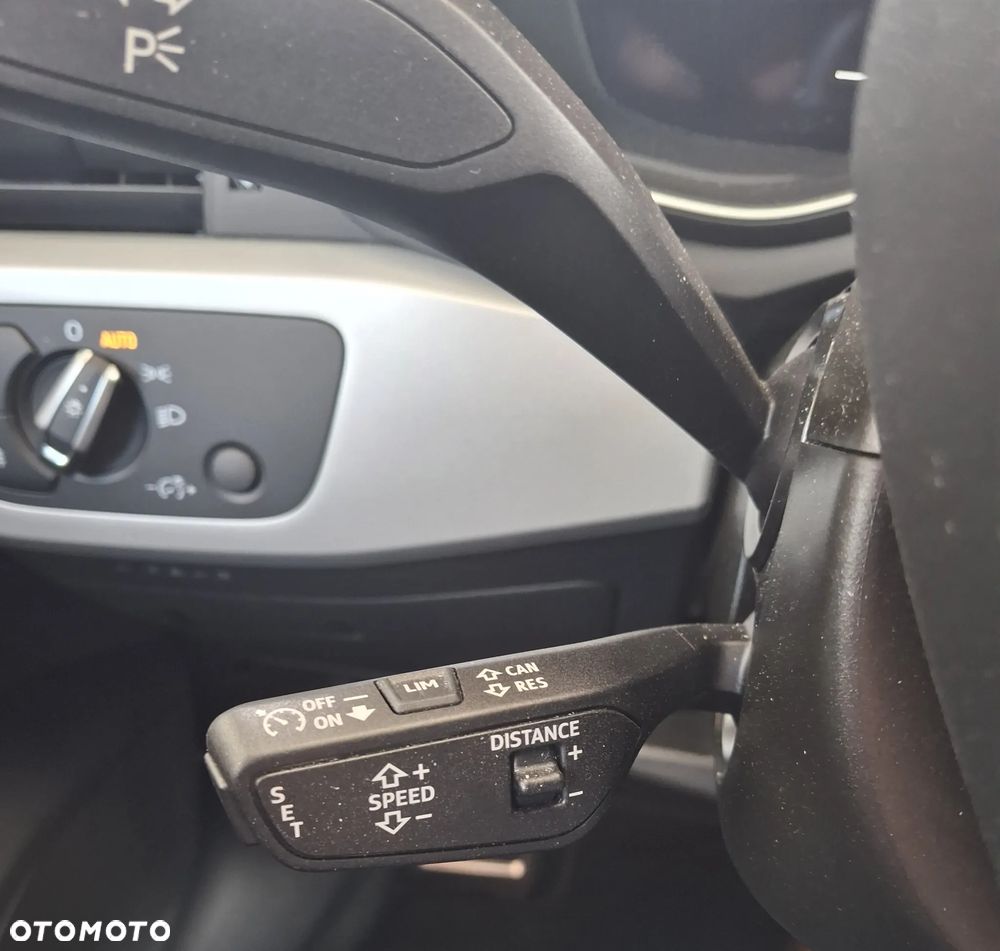 Audi A4 Limousine 35 TFSI mHEV S Line S tronic - 22