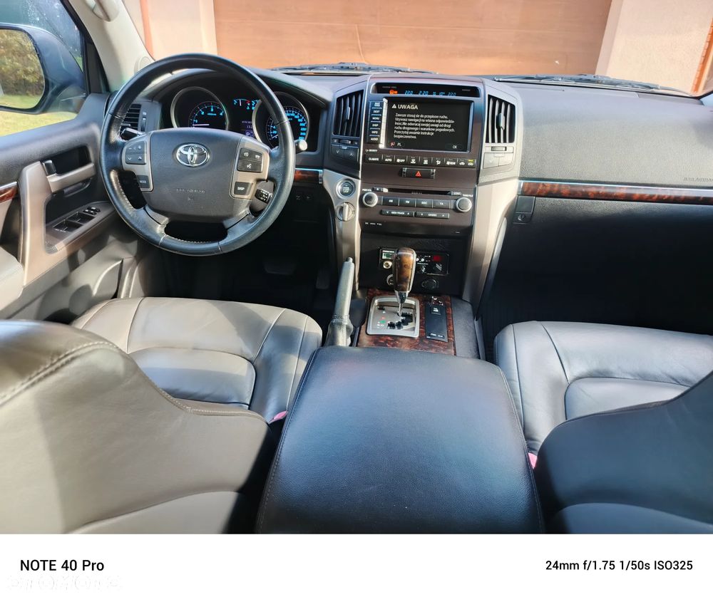 Toyota Land Cruiser LC 4.5 V8 D-4D Prestige 7os - 27