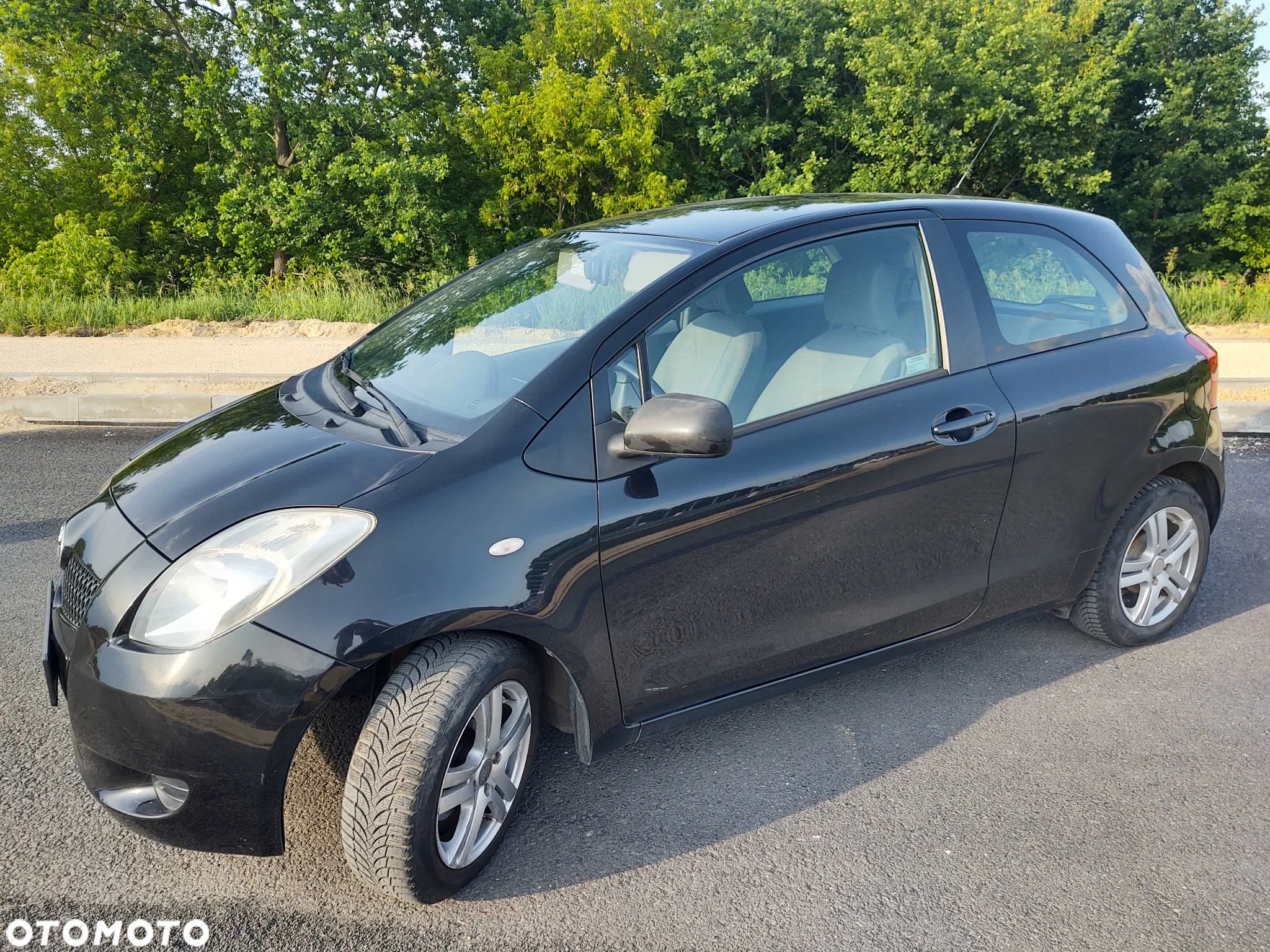 Toyota Yaris 1.3 Sol - 3