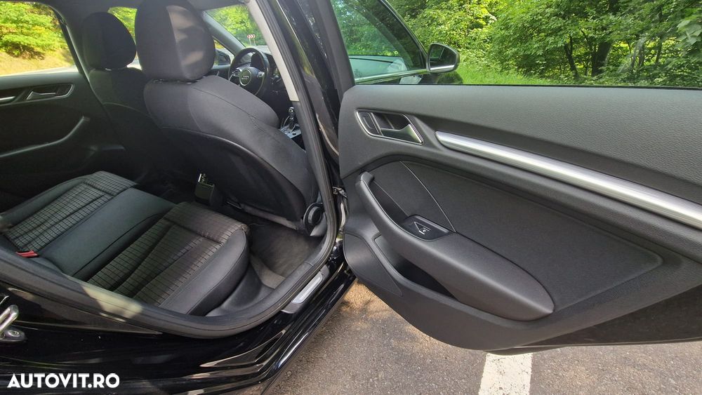Audi A3 2.0 TDI (clean diesel) quattro S tronic Ambition - 6