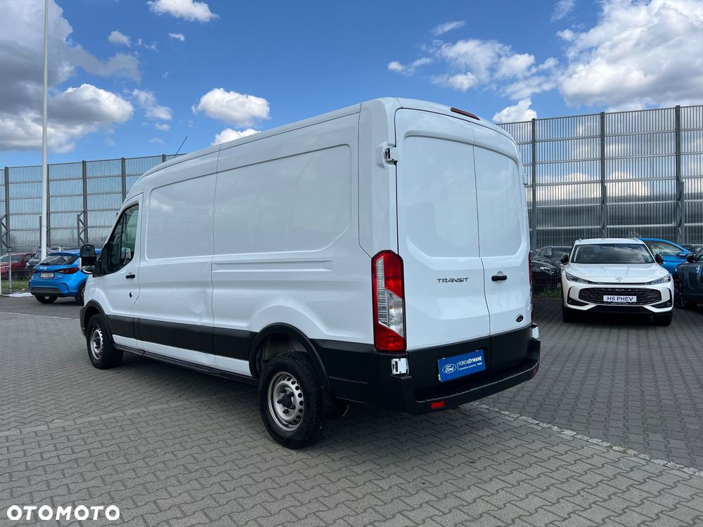 Ford Transit - 11
