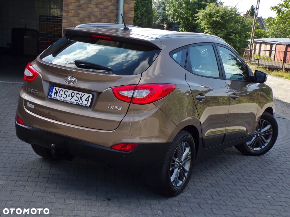 Hyundai ix35 1.6 2WD Fifa World Cup Edition - 12