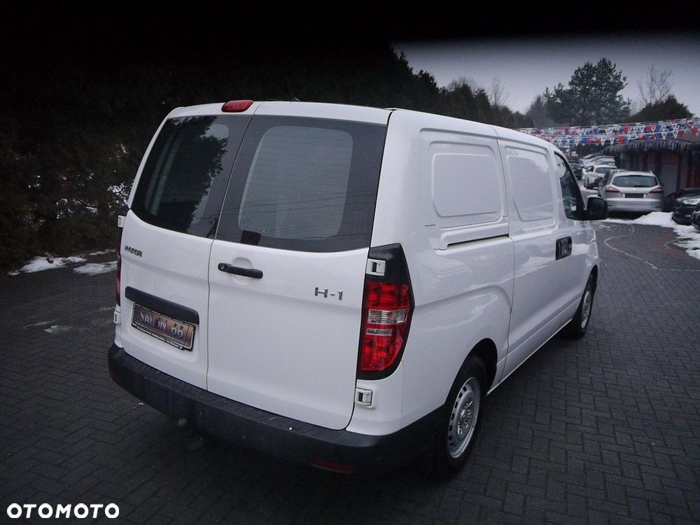 Hyundai H-1 - 5
