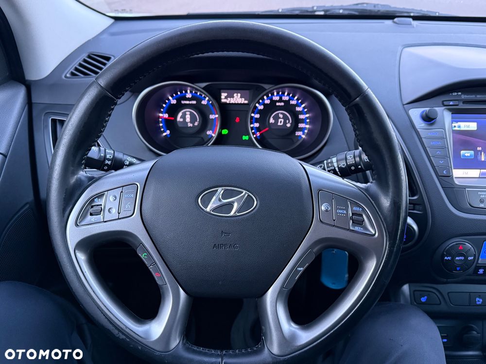 Hyundai ix35 2.0 CRDi 4WD Automatik Premium - 28