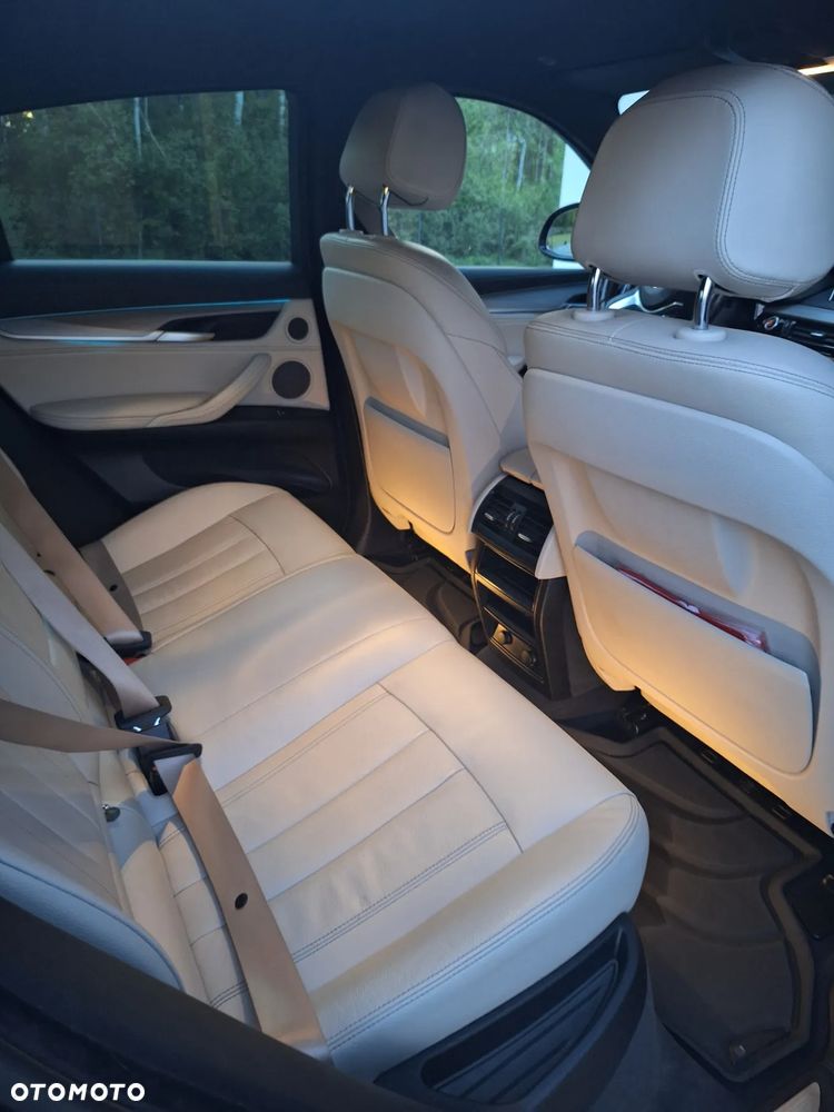 BMW X6 xDrive30d - 16