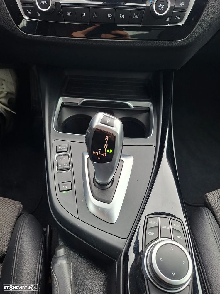 BMW 220 i Aut. Sport Line - 10