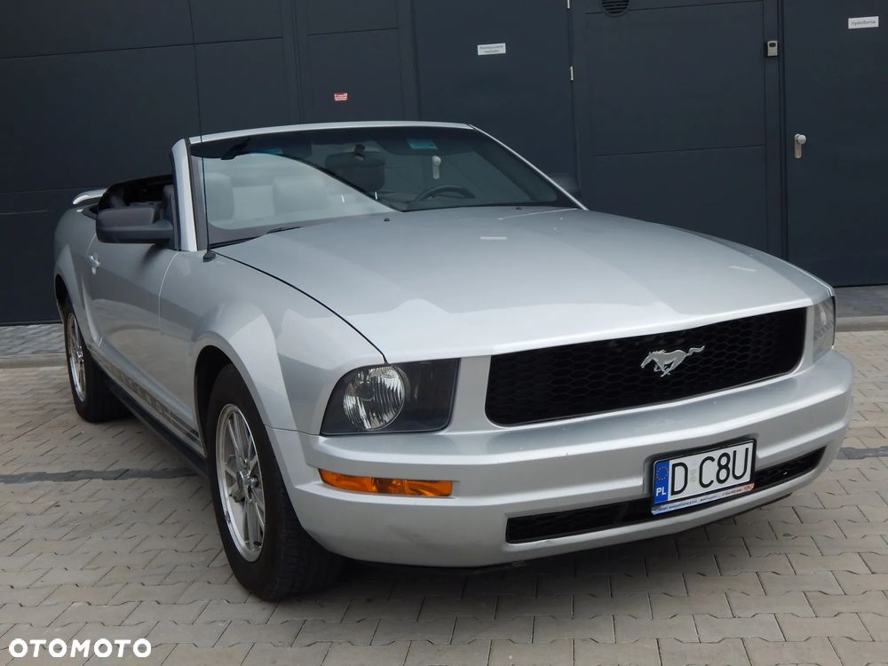 Ford Mustang - 6