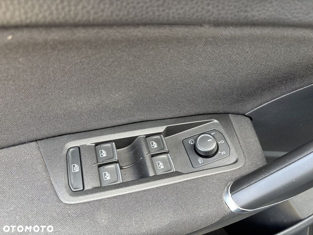 Volkswagen Touran 2.0 TDI BMT Highline DSG - 20