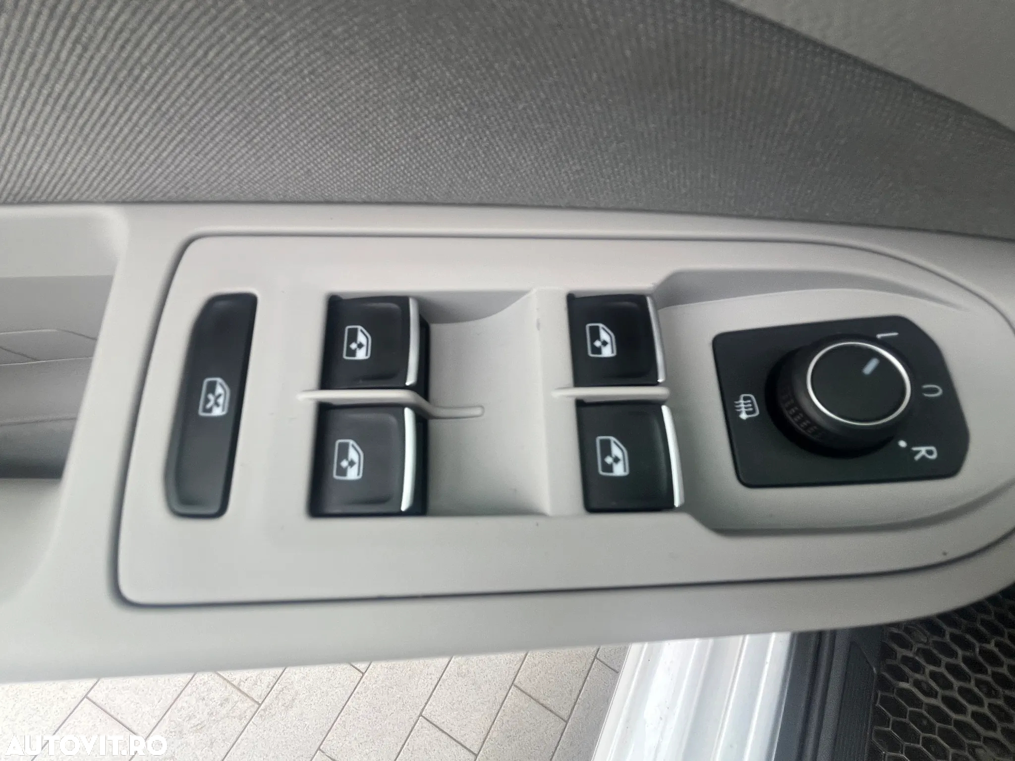 Volkswagen Golf 1.5 eTSI ACT DSG MHEV Life - 9
