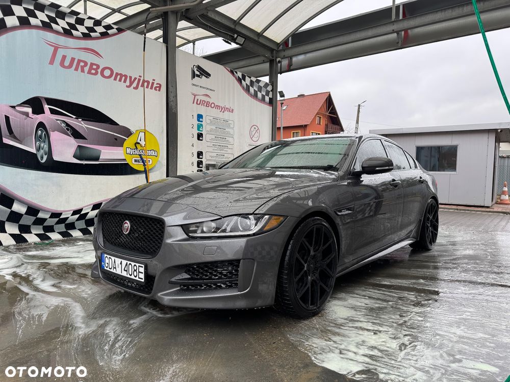 Jaguar XE - 7