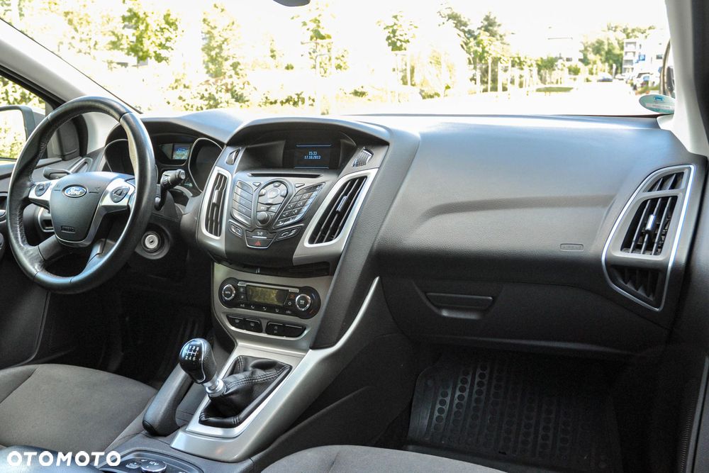 Ford Focus - 10