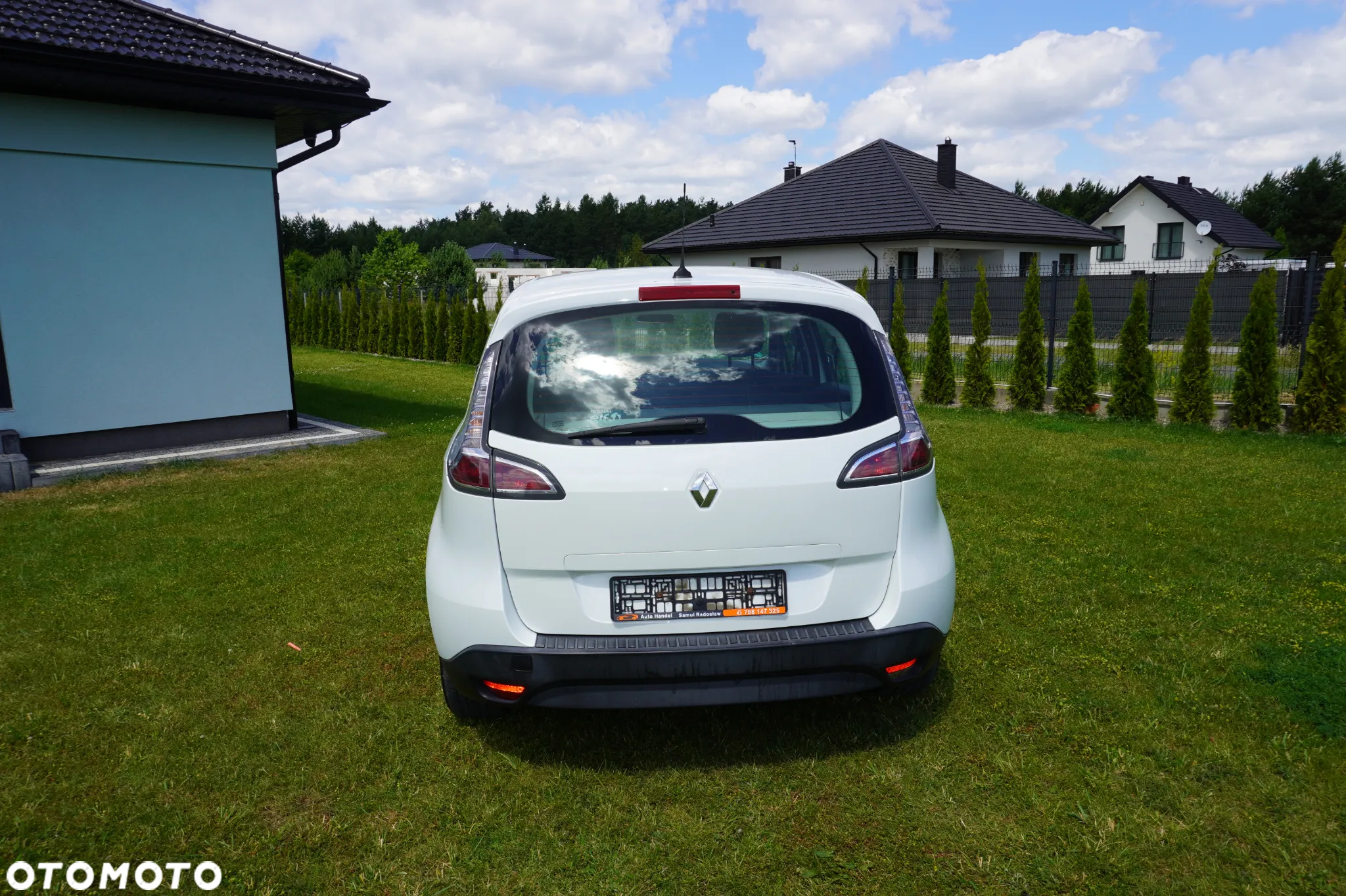 Renault Scenic 1.6 16V 110 TomTom Edition - 17