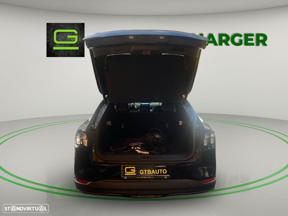 Ford Mustang Mach-E 75.7 kWh Premium AWD - 44