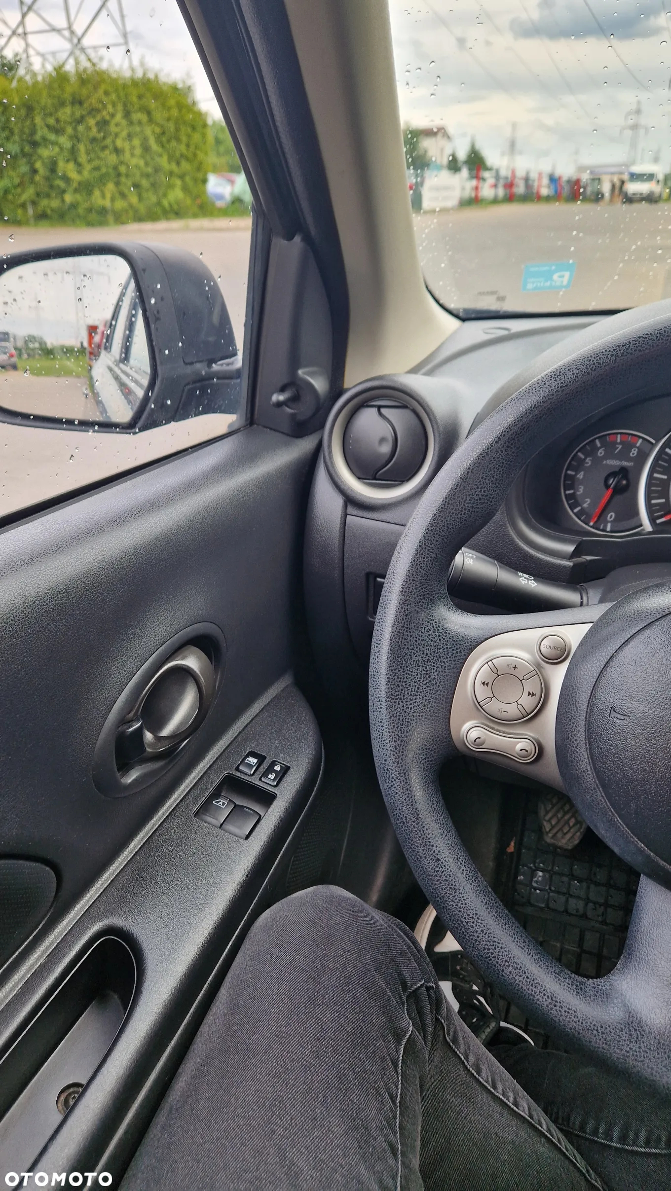 Nissan Micra - 10