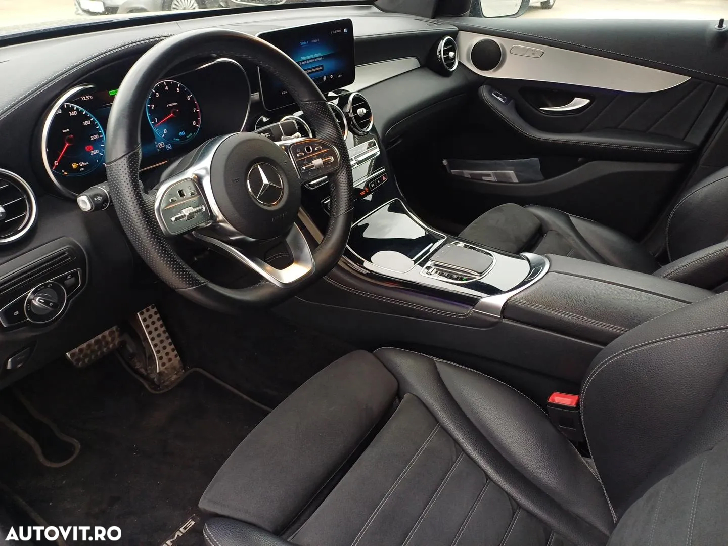 Mercedes-Benz GLC Coupe 200 4Matic 9G-TRONIC AMG Line - 11