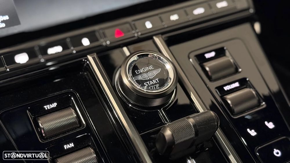 Aston Martin Vantage Coupe V8 - 39