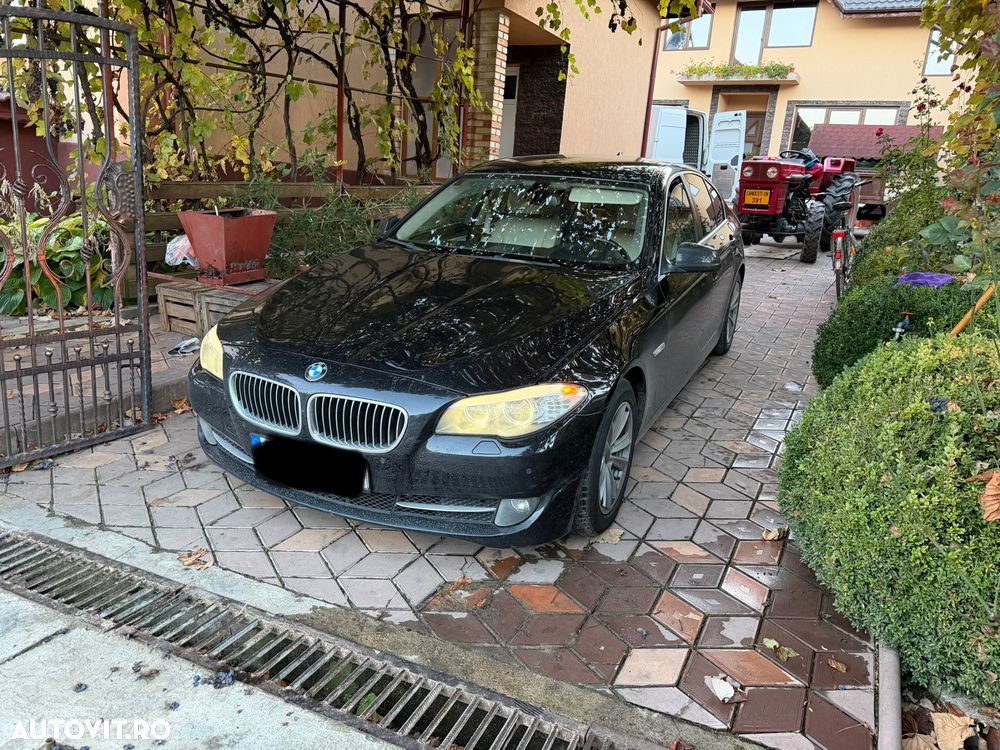 BMW Seria 5 525d xDrive - 7