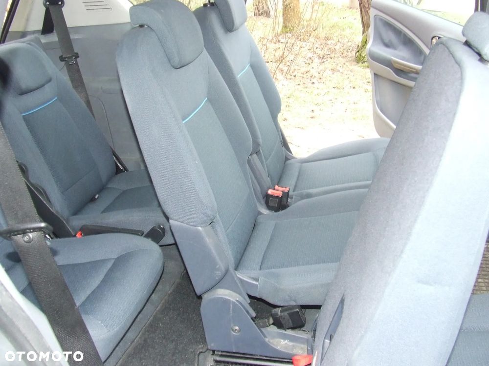 Ford S-Max 1.8 TDCi Ambiente - 14